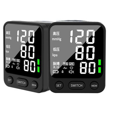 Intelligente pressurizzazione portatile sfigmomanometro elettronico con grande schermo LCD